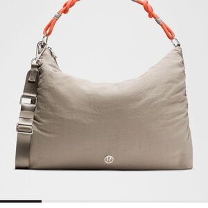 Stylish Lululemon Bag